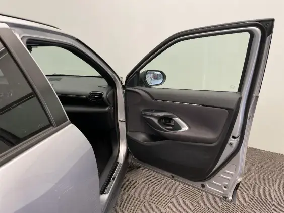 TOYOTA YARIS CROSS I - voiture d'occasion - Photo 20