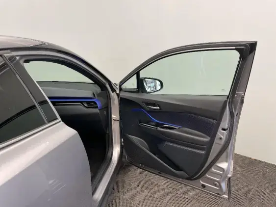TOYOTA C-HR - voiture d'occasion - Photo 20
