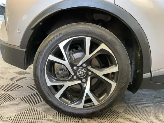 TOYOTA C-HR - voiture d'occasion - Photo 24