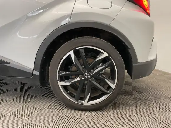 TOYOTA C-HR - voiture d'occasion - Photo 24