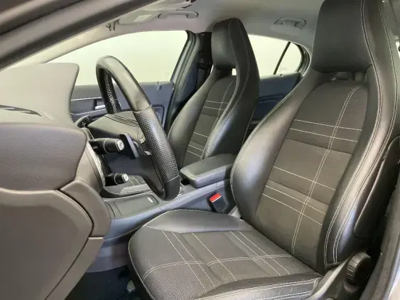 MERCEDES-BENZ CLASSE GLA - voiture d'occasion - Photo 18