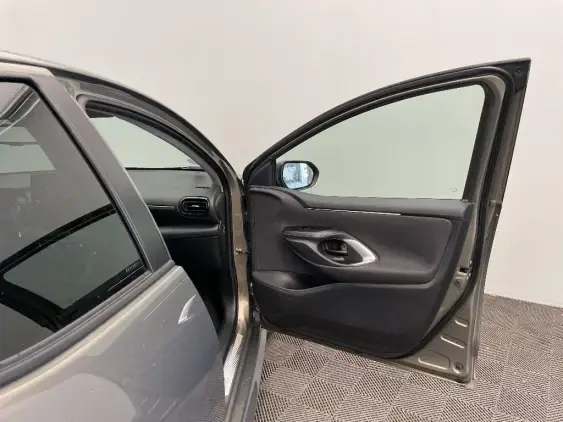TOYOTA YARIS IV - voiture d'occasion - Photo 20