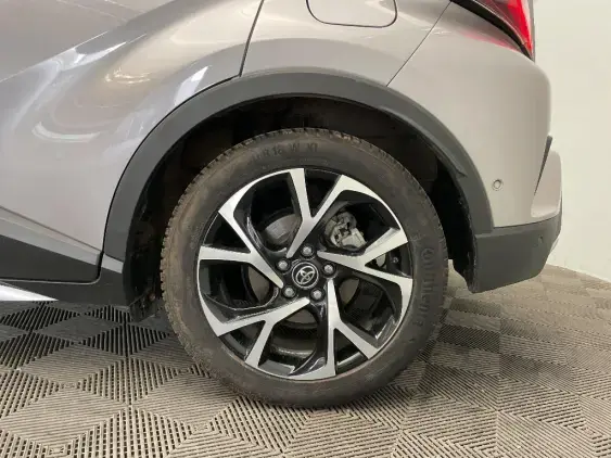 TOYOTA C-HR - voiture d'occasion - Photo 24