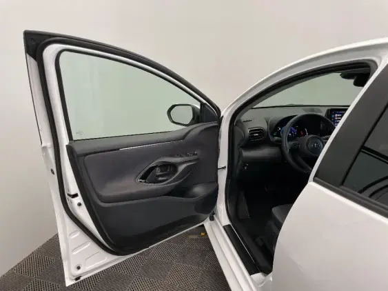 TOYOTA YARIS IV - voiture d'occasion - Photo 19