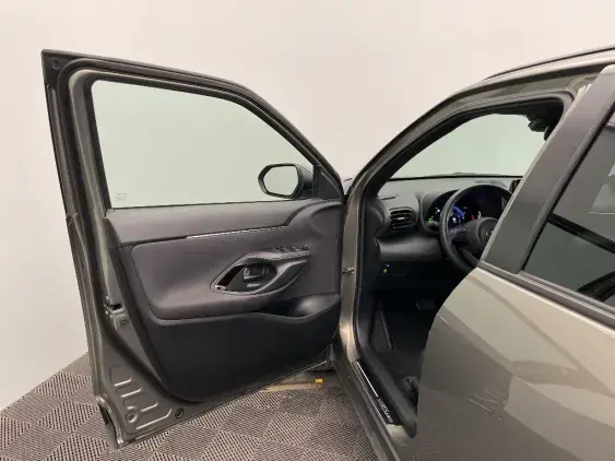 TOYOTA YARIS CROSS I - voiture d'occasion - Photo 19