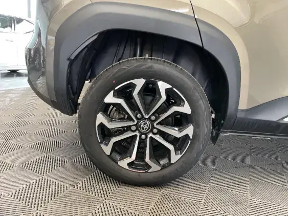 TOYOTA YARIS CROSS I - voiture d'occasion - Photo 24