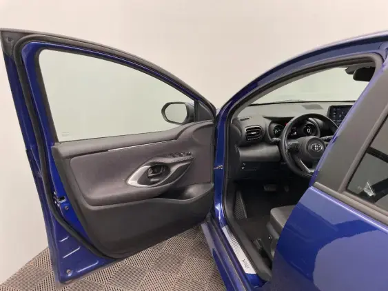 TOYOTA YARIS IV - voiture d'occasion - Photo 19