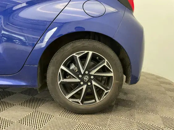 TOYOTA YARIS IV - voiture d'occasion - Photo 24