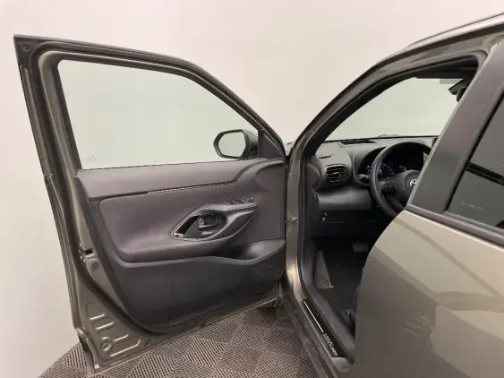 TOYOTA YARIS CROSS I - voiture d'occasion - Photo 18