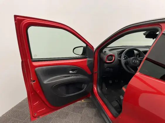 TOYOTA AYGO X - voiture d'occasion - Photo 19