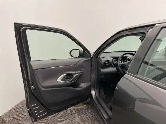 TOYOTA YARIS CROSS I - voiture d'occasion - Photo 18