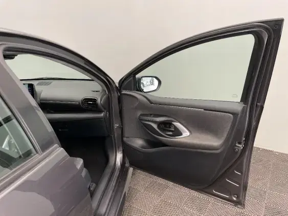 TOYOTA YARIS IV - voiture d'occasion - Photo 20