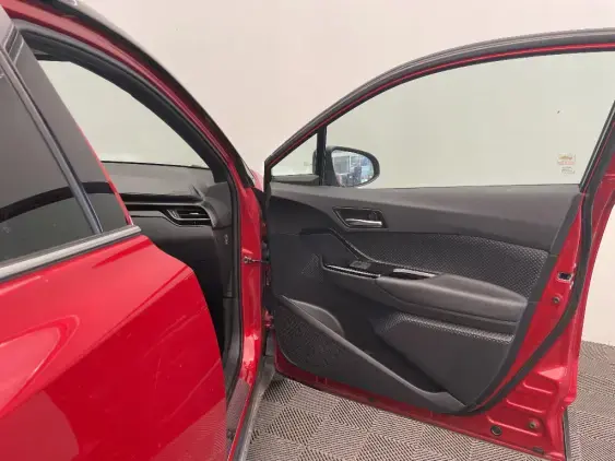TOYOTA C-HR - voiture d'occasion - Photo 20
