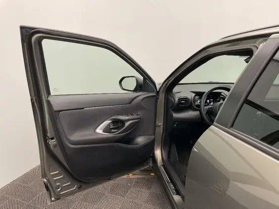 TOYOTA YARIS CROSS I - voiture d'occasion - Photo 19