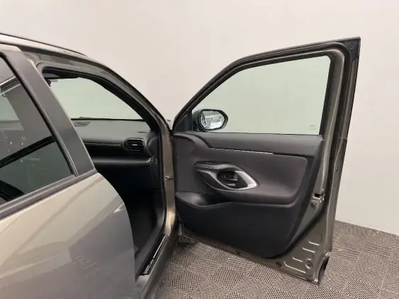 TOYOTA YARIS CROSS I - voiture d'occasion - Photo 20