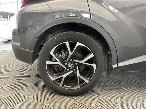 TOYOTA C-HR - voiture d'occasion - Photo 25