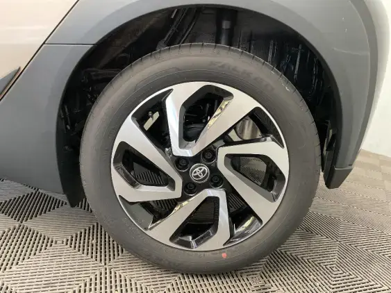 TOYOTA AYGO X - voiture d'occasion - Photo 24