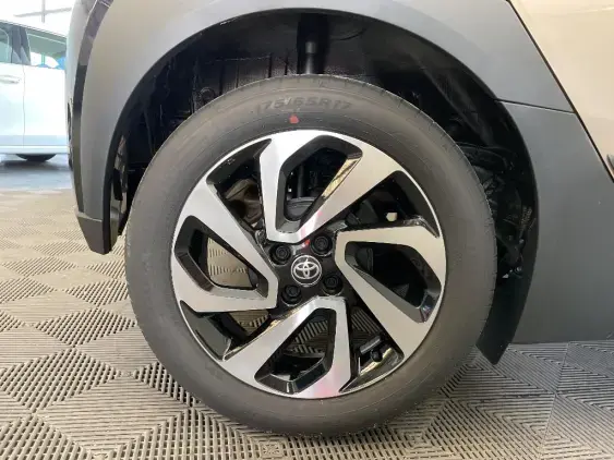 TOYOTA AYGO X - voiture d'occasion - Photo 25