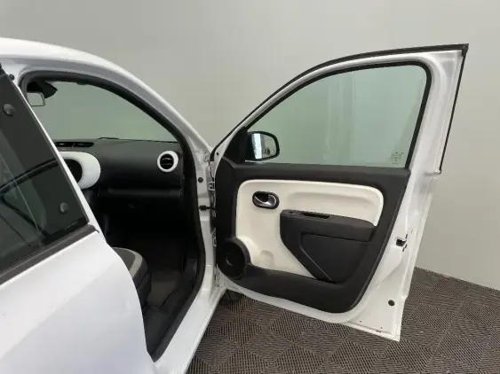 RENAULT TWINGO III - voiture d'occasion - Photo 18