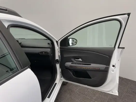 DACIA SANDERO III - voiture d'occasion - Photo 20
