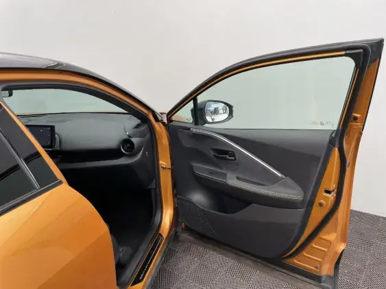 TOYOTA C-HR II - voiture d'occasion - Photo 19