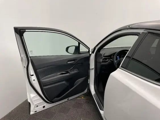 TOYOTA C-HR - voiture d'occasion - Photo 19