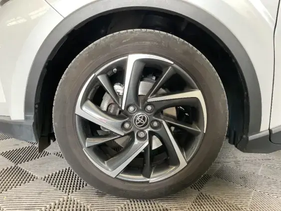 TOYOTA C-HR - voiture d'occasion - Photo 22