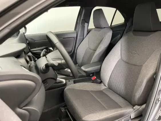TOYOTA YARIS CROSS I - voiture d'occasion - Photo 18