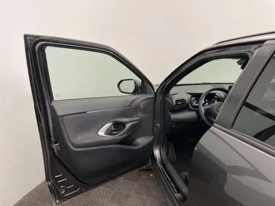 TOYOTA YARIS CROSS I - voiture d'occasion - Photo 19