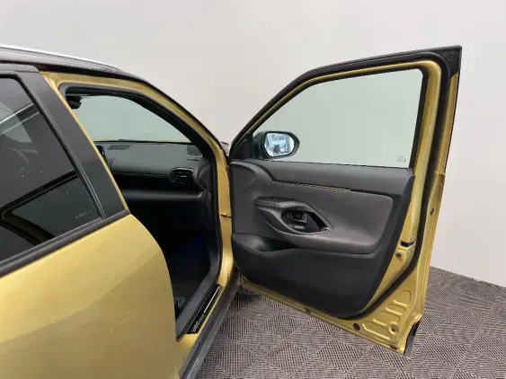 TOYOTA YARIS CROSS I - voiture d'occasion - Photo 20