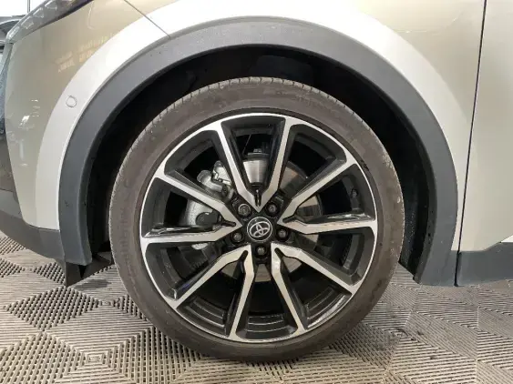 TOYOTA C-HR II - voiture d'occasion - Photo 22