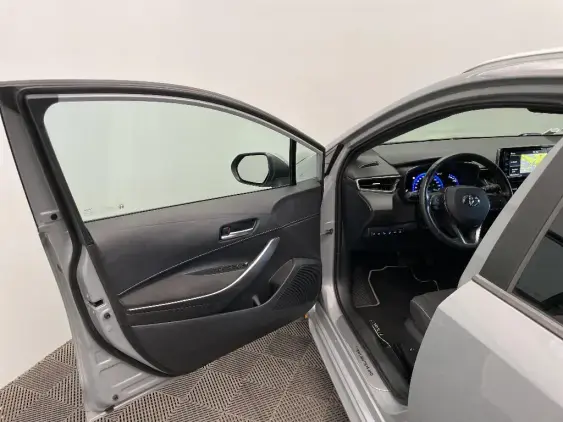 TOYOTA COROLLA TOURING SPT X - voiture d'occasion - Photo 18