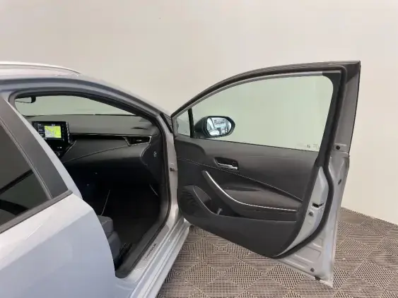 TOYOTA COROLLA TOURING SPT X - voiture d'occasion - Photo 19