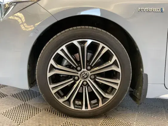 TOYOTA COROLLA TOURING SPT X - voiture d'occasion - Photo 22