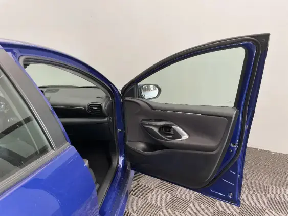 TOYOTA YARIS IV - voiture d'occasion - Photo 20