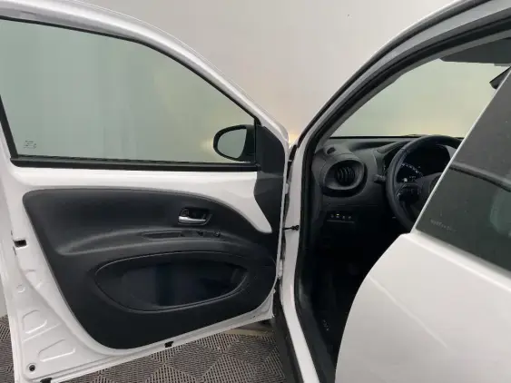 TOYOTA AYGO X - voiture d'occasion - Photo 19