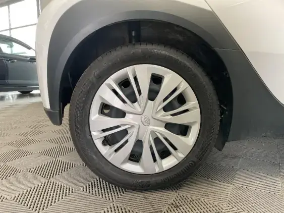 TOYOTA AYGO X - voiture d'occasion - Photo 25