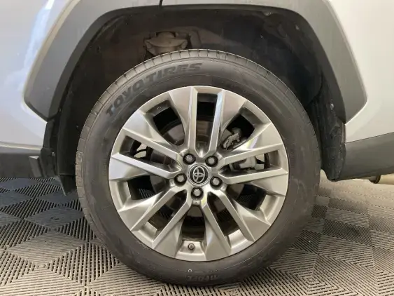 TOYOTA RAV4 V - voiture d'occasion - Photo 23