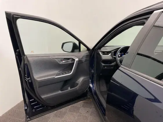 TOYOTA RAV4 V - voiture d'occasion - Photo 19