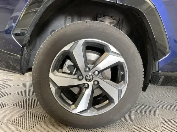 TOYOTA RAV4 V - voiture d'occasion - Photo 25
