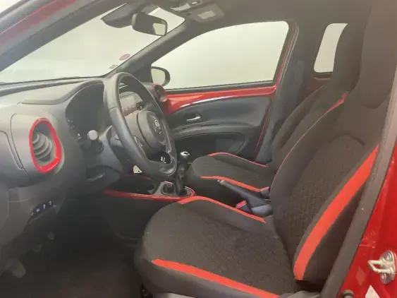 TOYOTA AYGO X - voiture d'occasion - Photo 18