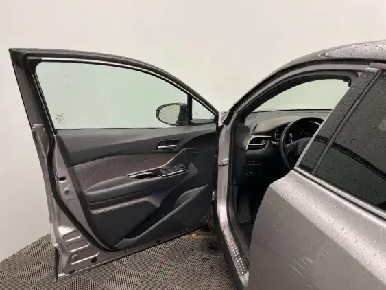 TOYOTA C-HR - voiture d'occasion - Photo 19