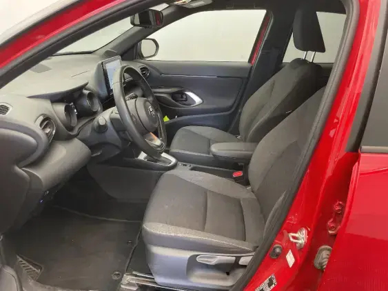 TOYOTA YARIS CROSS I - voiture d'occasion - Photo 18