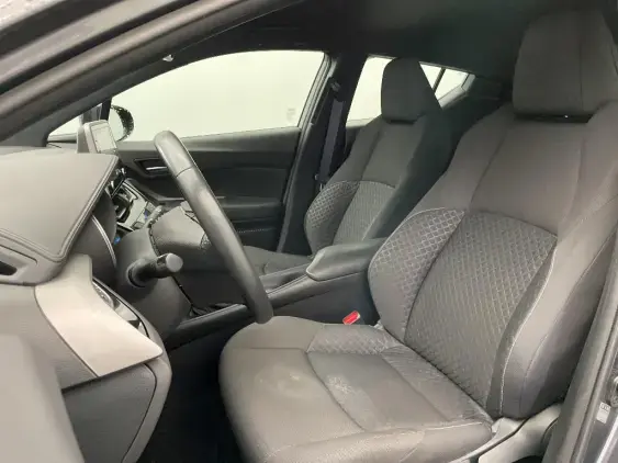 TOYOTA C-HR - voiture d'occasion - Photo 18