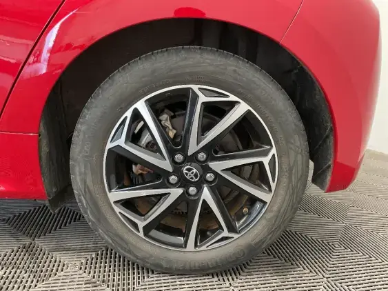 TOYOTA YARIS IV - voiture d'occasion - Photo 23