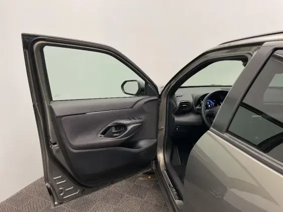 TOYOTA YARIS CROSS I - voiture d'occasion - Photo 19