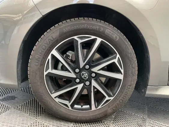 TOYOTA YARIS IV - voiture d'occasion - Photo 23