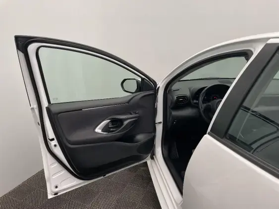 TOYOTA YARIS IV - voiture d'occasion - Photo 19