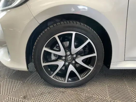 TOYOTA YARIS IV - voiture d'occasion - Photo 23