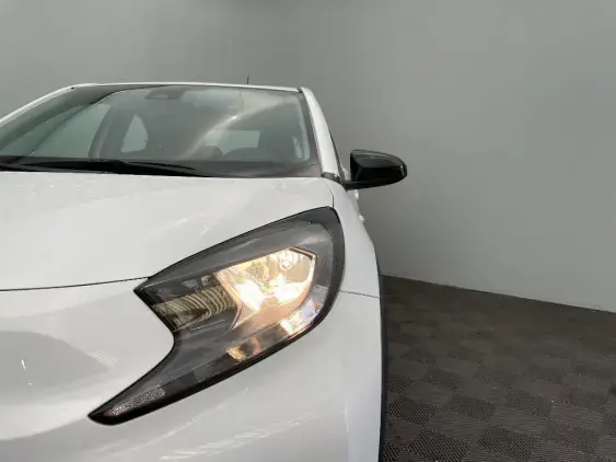 TOYOTA AYGO X - voiture d'occasion - Photo 22